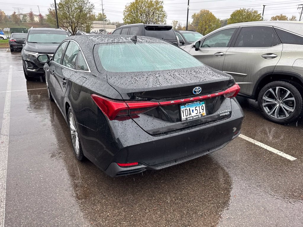 Used 2019 Toyota Avalon Limited w/ Carpet Mat Package FWD image 15
