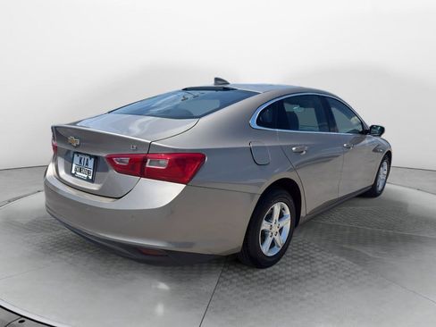 Used 2024 Chevrolet Malibu LT FWD image 3