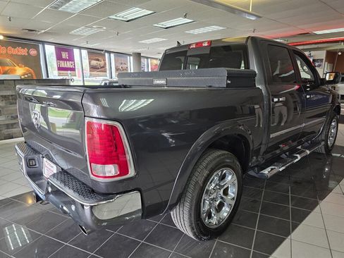 Used 2017 RAM 1500 Laramie w/ Convenience Group AWD/4WD image 18