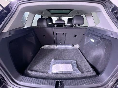 Used 2025 Volkswagen Taos SEL image 24