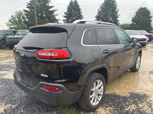 Used 2015 Jeep Cherokee Latitude w/ Cold Weather Group AWD/4WD image 3