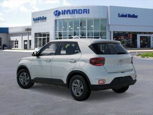 New 2026 Hyundai Venue SE FWD image 5