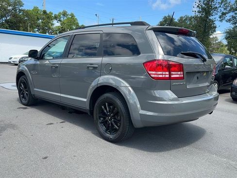 Used 2020 Dodge Journey SE w/ Blacktop Package FWD image 11