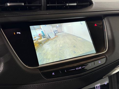 Used 2018 Cadillac XT5 Luxury w/ Driver Awareness Package FWD image 25