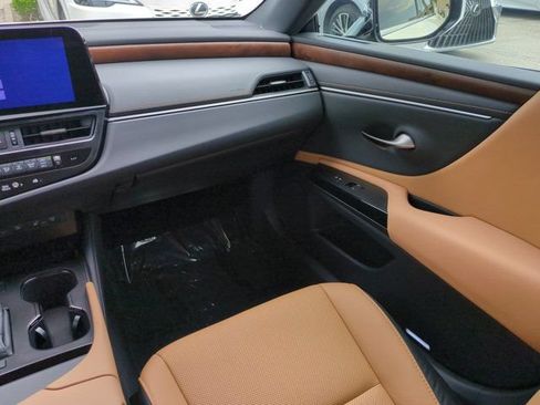 Certified 2025 Lexus ES 350 w/ Premium Package FWD image 15