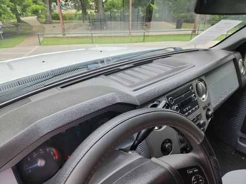 Used 2011 Ford F250 XLT w/ Chrome Pkg RWD image 26