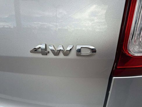 Used 2013 Ford Explorer XLT image 19