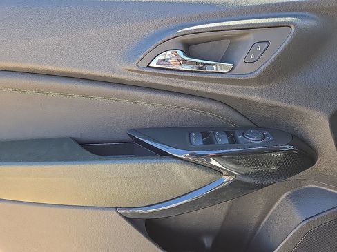 Used 2026 Chevrolet Trax LT FWD image 21