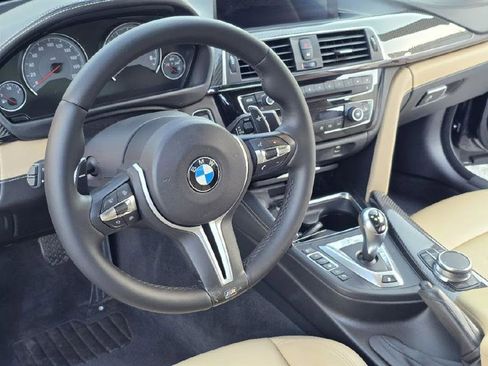 Used 2018 BMW M4 Coupe image 24