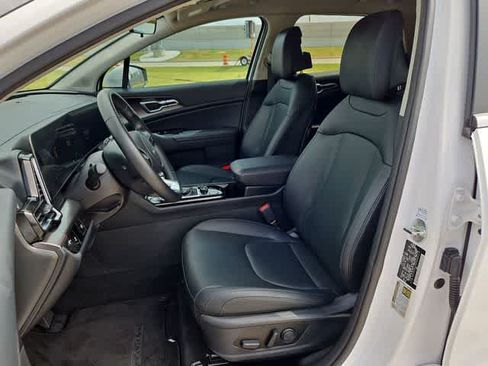 Used 2023 Kia Sportage EX FWD image 14
