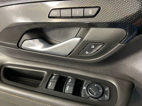 Used 2024 GMC Terrain AT4 w/ Infotainment Package II image 29