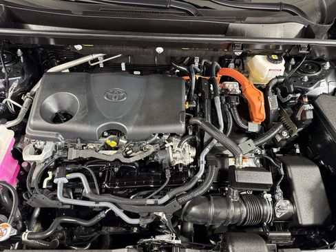 Used 2025 Toyota RAV4 XSE AWD/4WD image 27