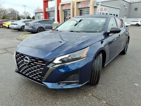 Certified 2023 Nissan Altima 2.5 SR image 19