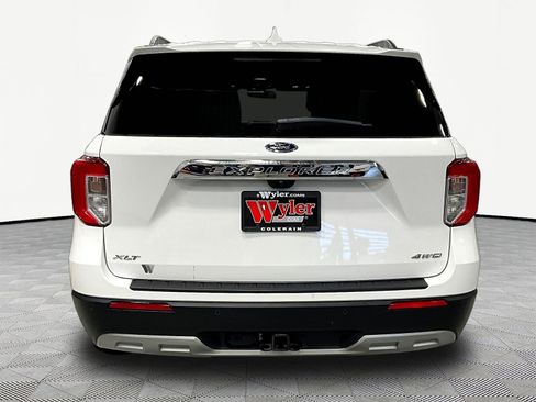 Used 2022 Ford Explorer XLT w/ Equipment Group 202A AWD/4WD image 5