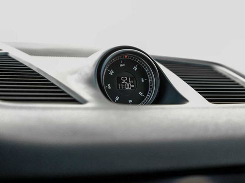 Used 2022 Porsche Cayenne image 27