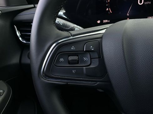 Used 2025 Buick Envista Sport Touring image 33