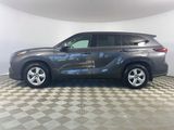 Used 2022 Toyota Highlander LE image 4