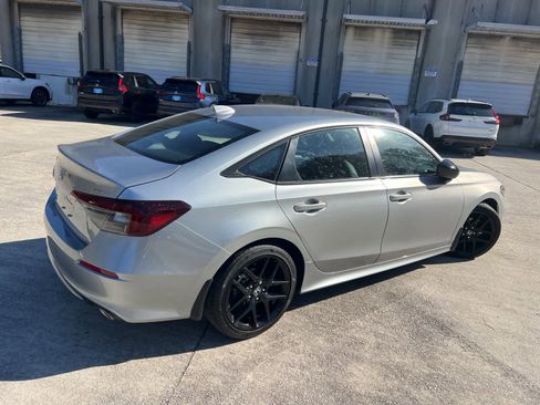 Used 2025 Honda Civic Sport image 10