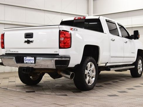 Used 2018 Chevrolet Silverado 2500 LTZ w/ Duramax Plus Package image 8