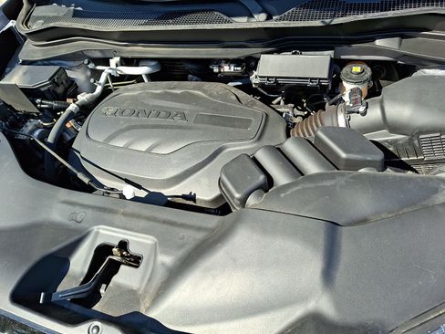 Certified 2023 Honda Passport TrailSport image 32