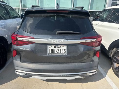Used 2022 Kia Seltos S FWD image 5