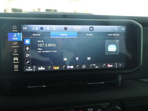 Used 2024 Jeep Wrangler Unlimited Rubicon w/ Safety Group image 19