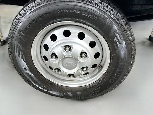 Used 2023 Ford Transit 250 148 Medium Roof AWD w/ Load Area Protection Package image 29