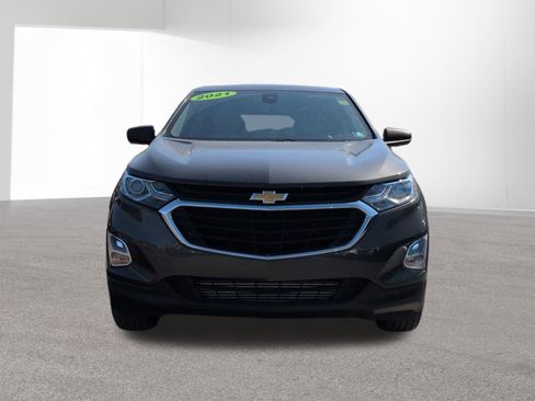 Used 2021 Chevrolet Equinox LS w/ LS Convenience Package AWD/4WD image 2