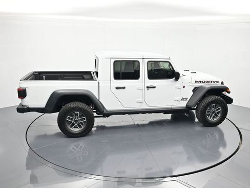 New 2026 Jeep Gladiator Mojave w/ Safety Group AWD/4WD image 31