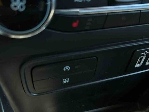 Used 2018 Ford EcoSport SE FWD image 31