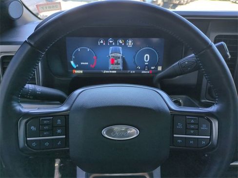 Used 2025 Ford F350 Platinum w/ FX4 Off-Road Package image 32