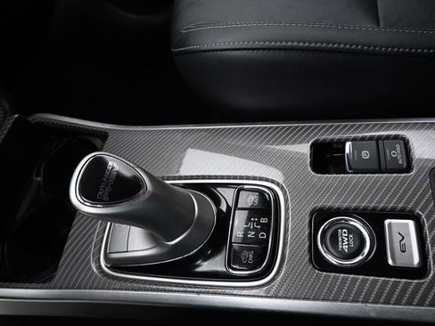 Used 2019 Mitsubishi Outlander SEL image 30