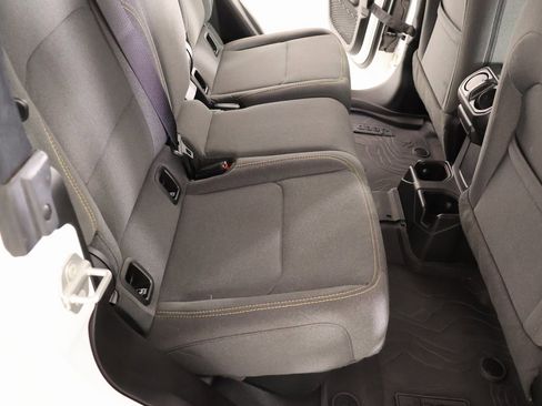 Used 2024 Jeep Gladiator Sport image 13