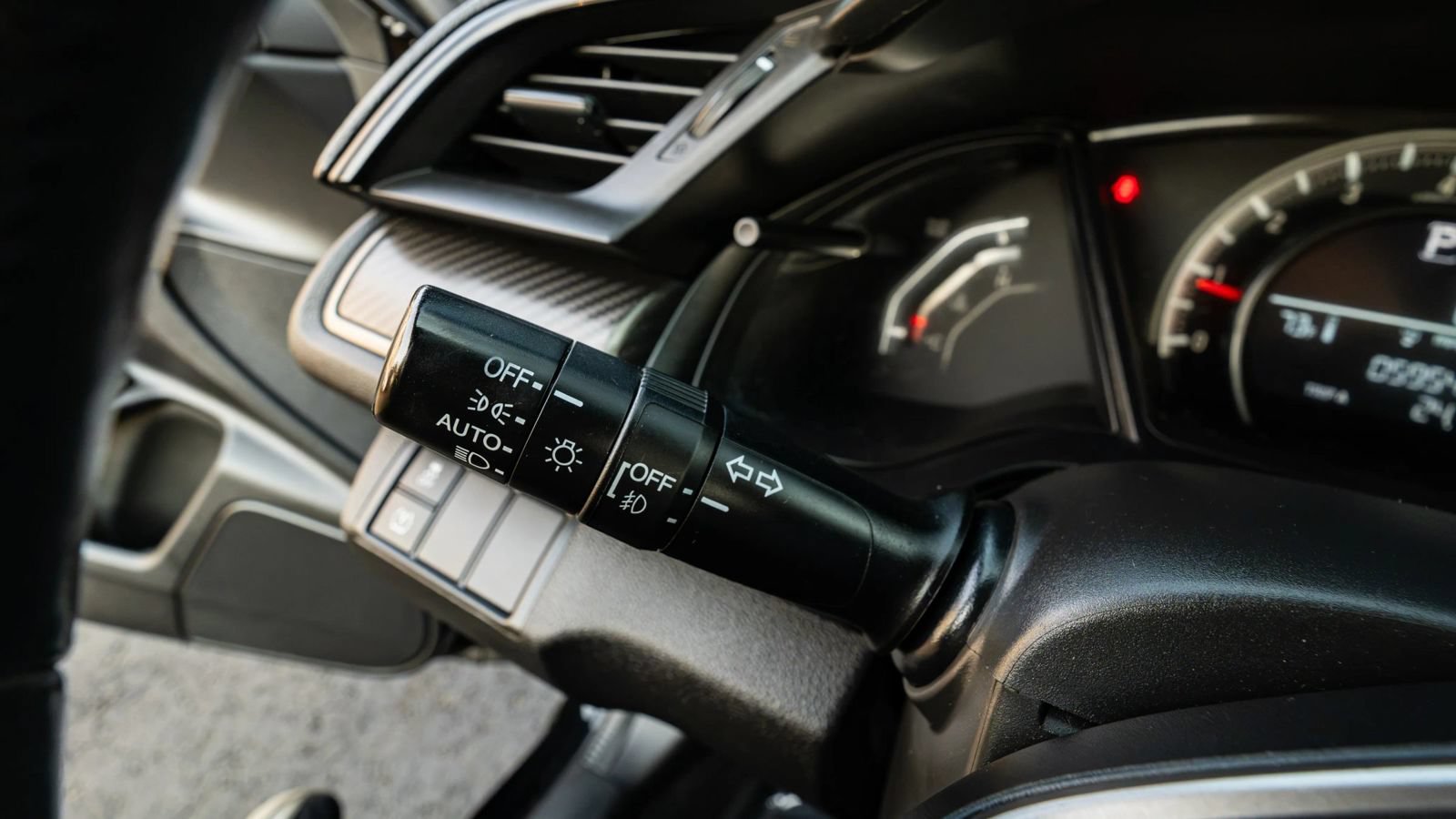 Used 2018 Honda Civic Sport image 49