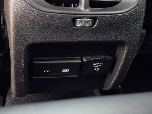 Used 2019 Jeep Cherokee Trailhawk w/ Cold Weather Group AWD/4WD image 14
