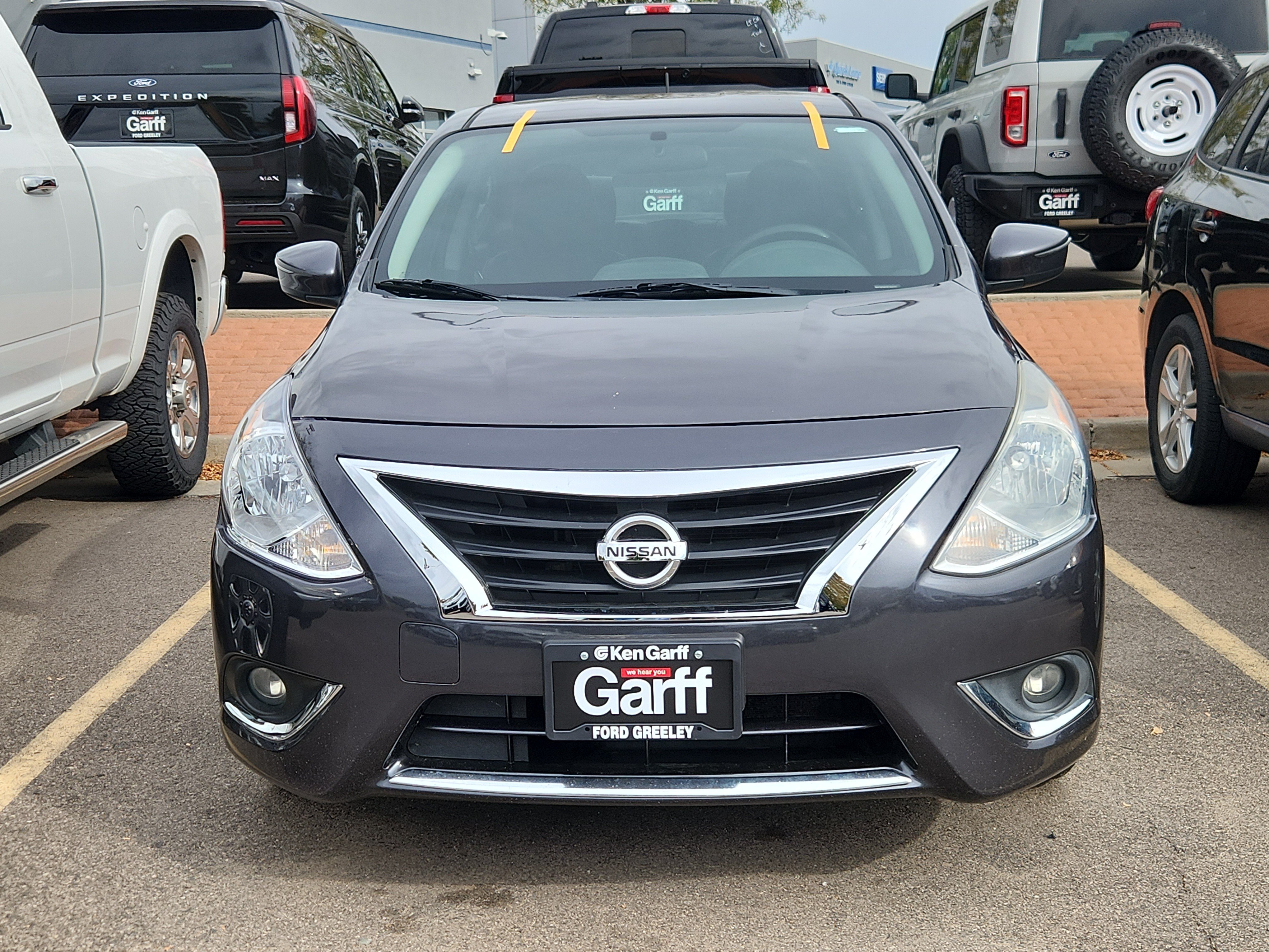 Used 2015 Nissan Versa FWD image 2
