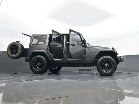 Used 2017 Jeep Wrangler Unlimited Sport AWD/4WD image 30