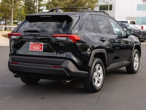Certified 2020 Toyota RAV4 XLE w/ Carpet Mat Package FWD image 5