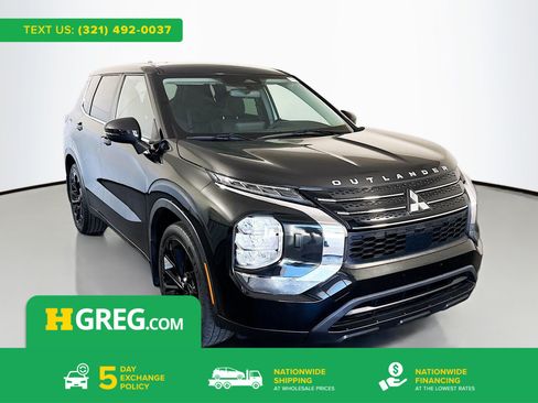 Used 2022 Mitsubishi Outlander ES AWD/4WD image 1
