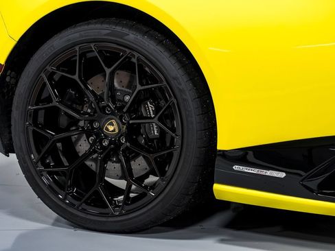 Used 2022 Lamborghini Huracan EVO AWD/4WD image 48