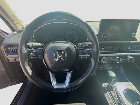 Certified 2024 Honda Civic EX-L image 10
