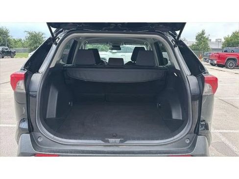 Certified 2025 Toyota RAV4 XLE AWD/4WD image 36