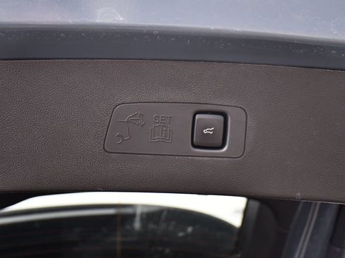 Used 2023 Lincoln Corsair Reserve w/ Equipment Group 201A image 20