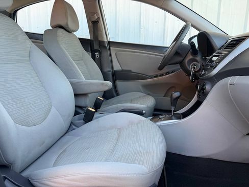 Used 2016 Hyundai Accent SE FWD image 15