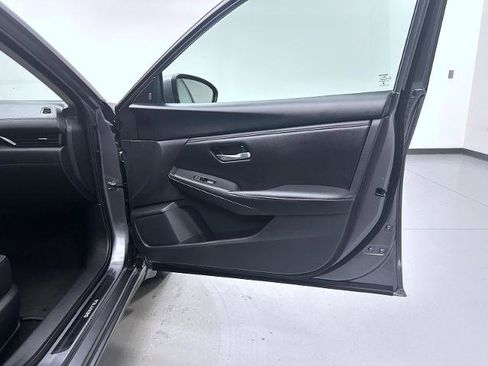 Certified 2025 Nissan Sentra SV w/ Trunk Package image 16