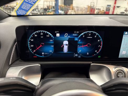 Used 2022 Mercedes-Benz GLB 250 4MATIC image 24