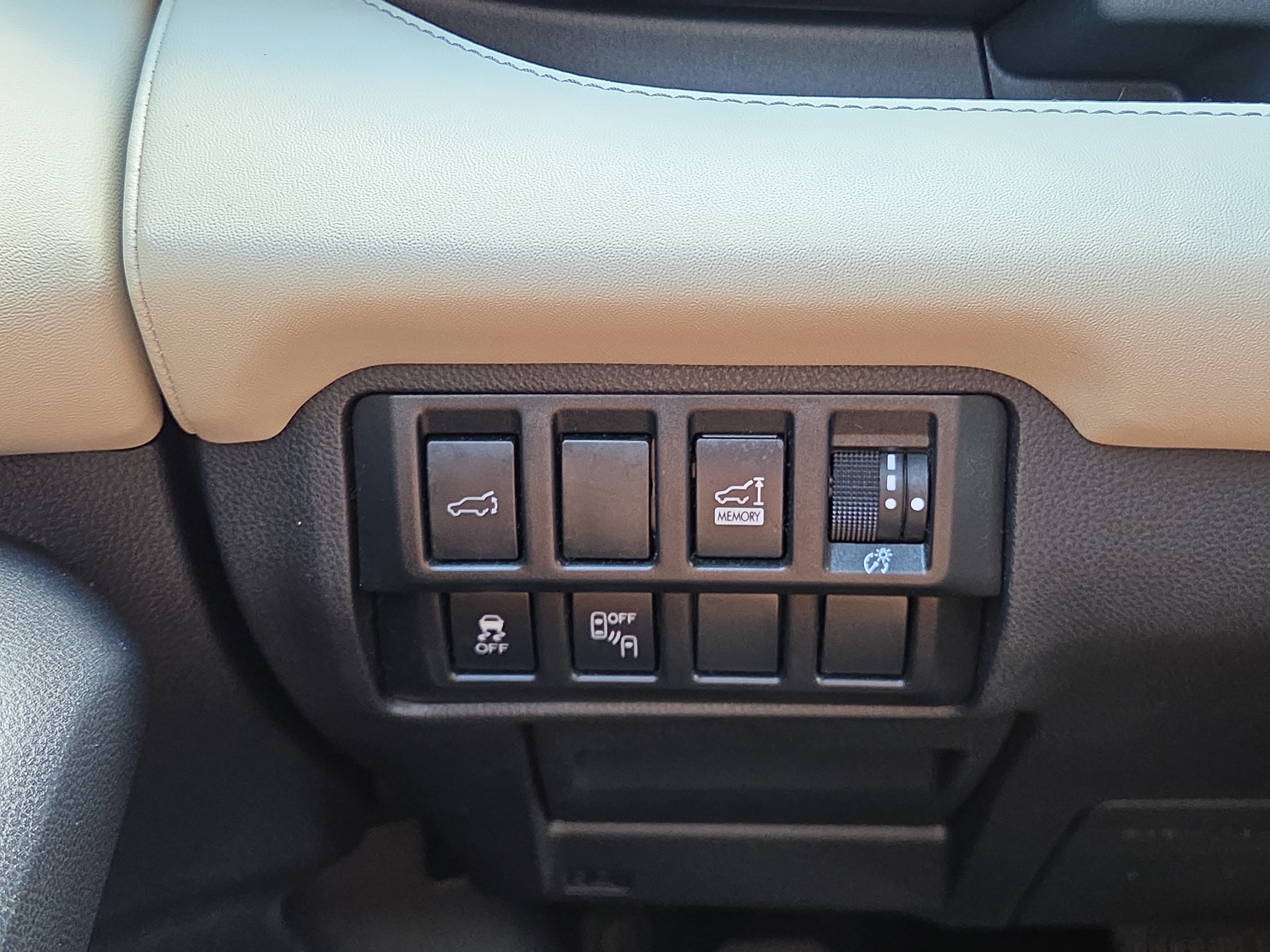 Used 2019 Subaru Ascent Limited AWD/4WD image 27