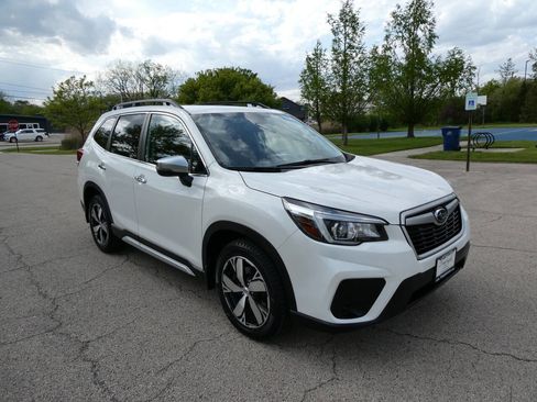 Used 2019 Subaru Forester Touring AWD/4WD image 3
