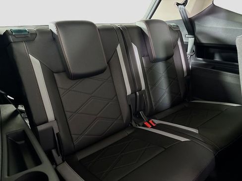 New 2026 Volkswagen Atlas Peak Edition AWD/4WD image 28