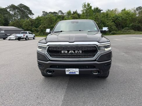 Used 2019 RAM 1500 Limited AWD/4WD image 2